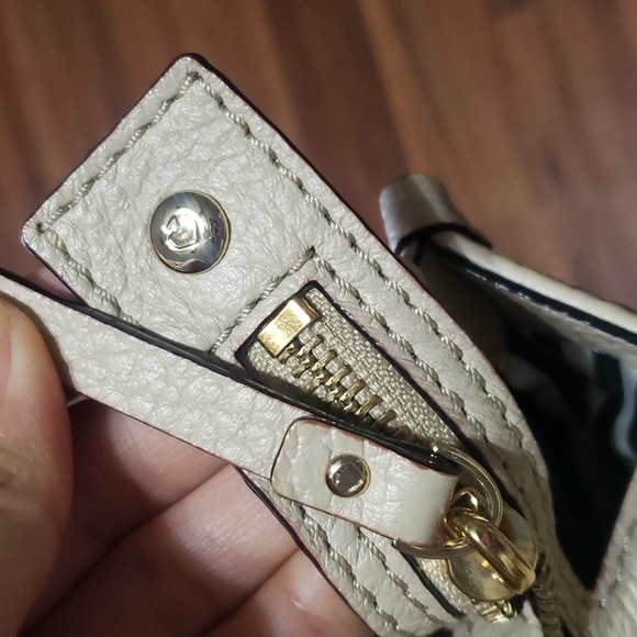 Kate Spade  tote light gray color - Picture 13 of 16